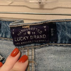 lucky brand distressed boyfriend jeans